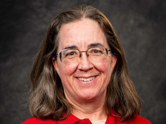 Stephanie Gary headshot